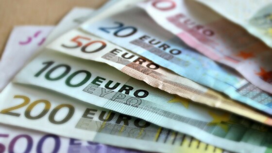 bank-note-209104_1920 (1)