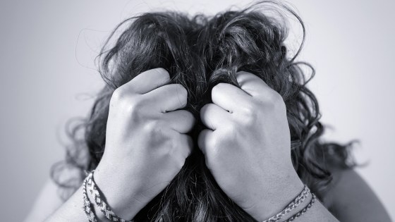 makabera-fist-7391611_1920